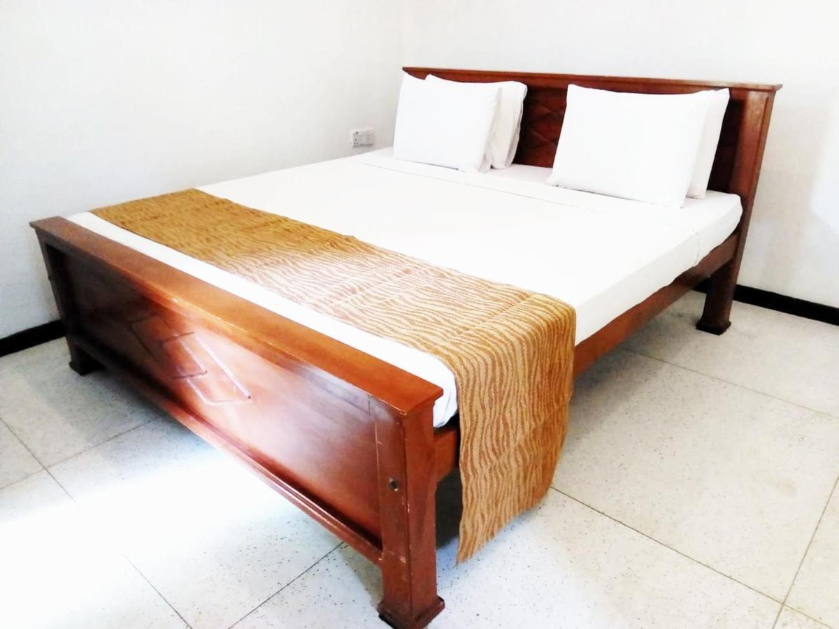 The Nest Hotel Tangalle Buitenkant foto