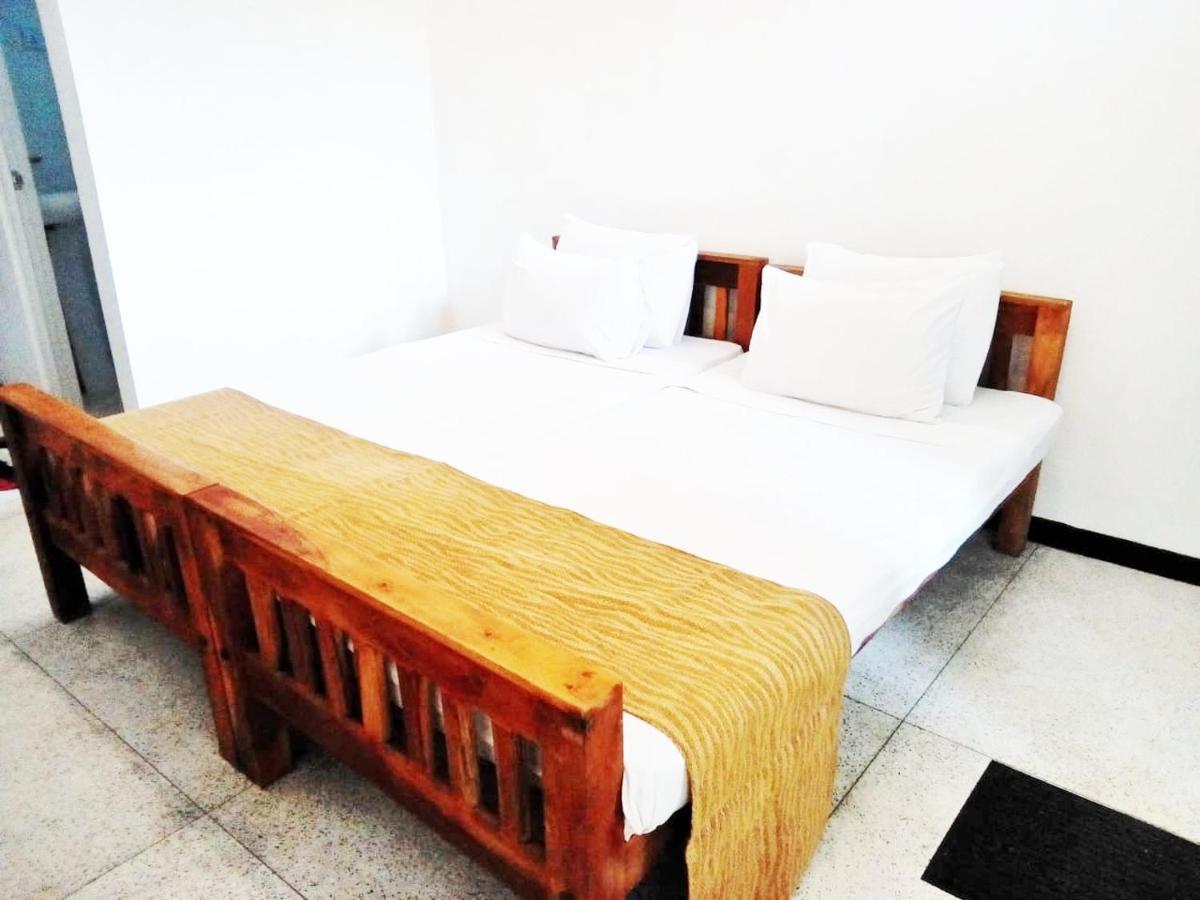 The Nest Hotel Tangalle Buitenkant foto