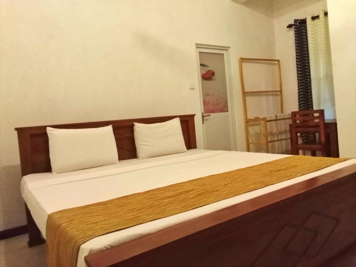 The Nest Hotel Tangalle Buitenkant foto